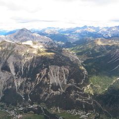 Flugwegposition um 14:16:56: Aufgenommen in der Nähe von Département Hautes-Alpes, Frankreich in 3233 Meter